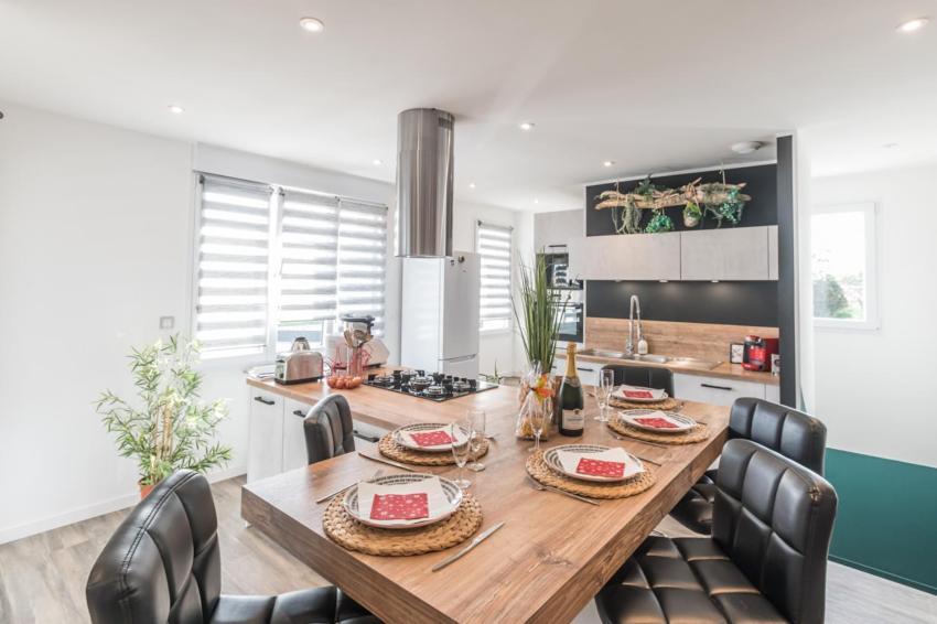 - Luxueux Casa Selva - Parking Gratuit - Spacieux - Balcon - Wifi Viriat Exterior photo